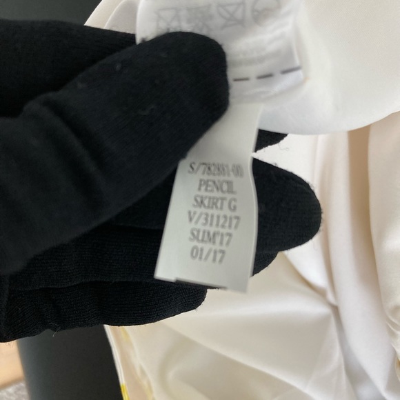 Banana Republic Sz 4 Pencil Skirt - Picture 5 of 11